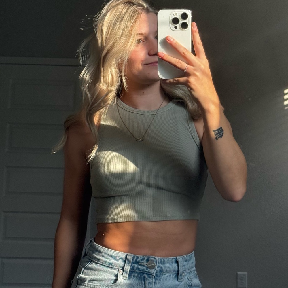 Women's Sleeveless Crop Top tank- Green